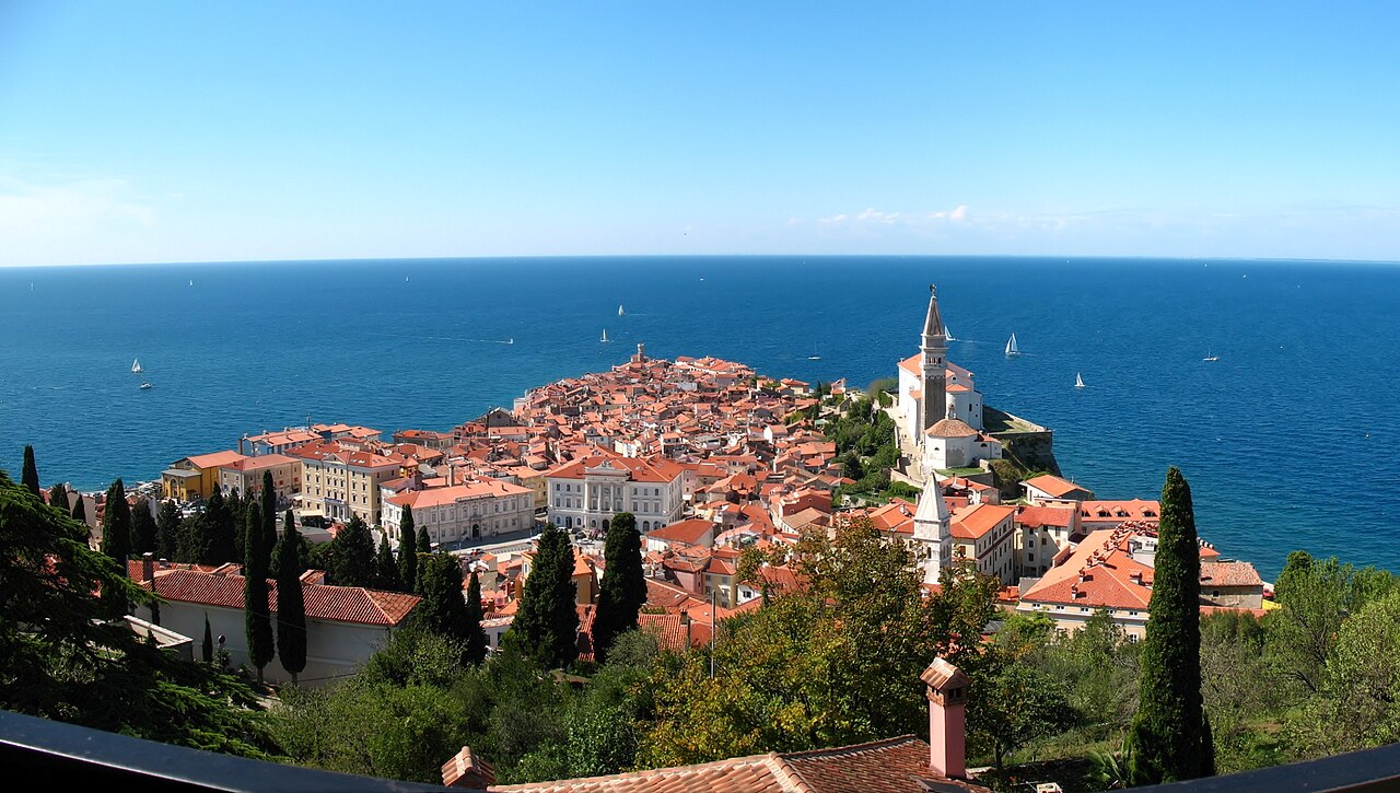 A view of Piran and sea
